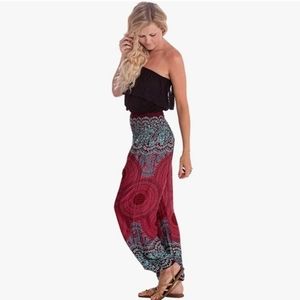 WOMEN'S SIZE LG HAREM PANTS RED HONEYCOMB